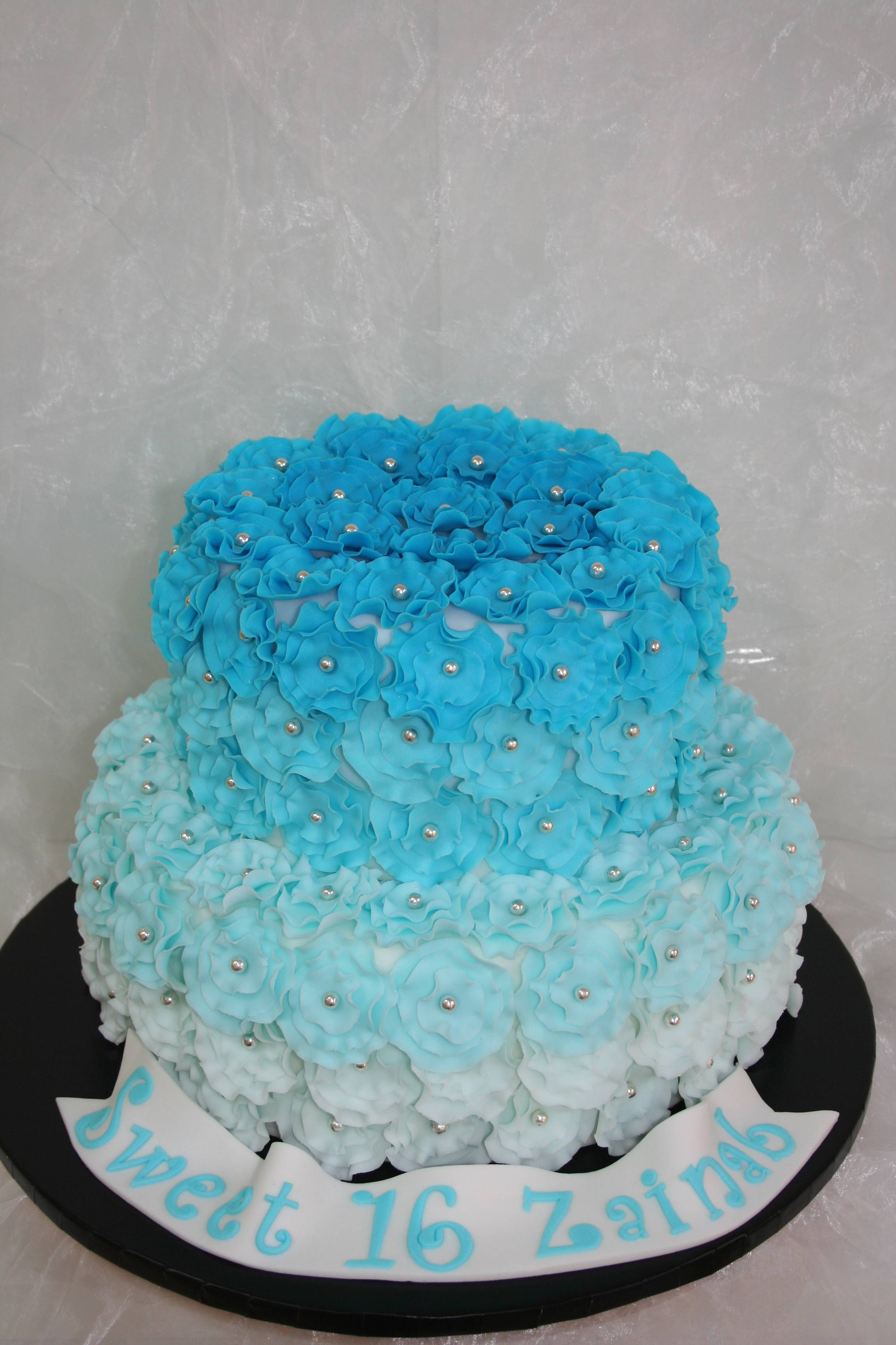 Sweet 16 Rüschen-Torte